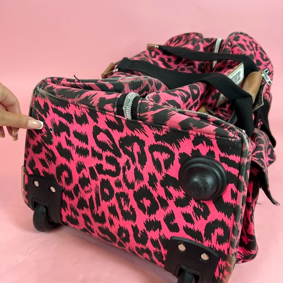 PINK Victoria’s Secret Pink Leopard Print Suitcase - Picture 6 of 10